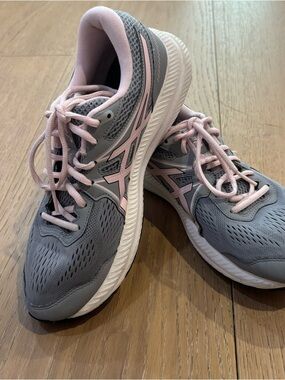 Asics Gray and Light Pink Women's Athletic Running Shoes